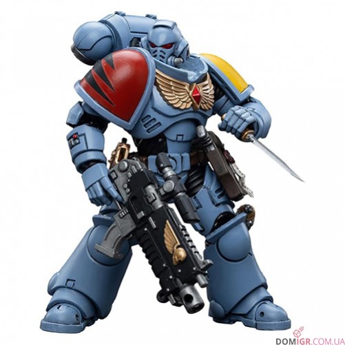 Space Wolves Intercessor with Bolt Rifle, Bolt Pistol and Chainsword