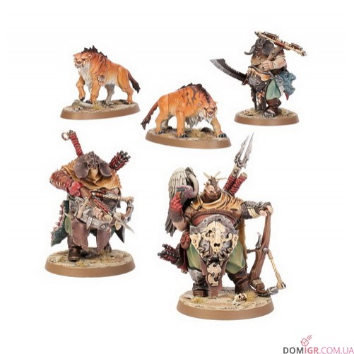 Hunters with Sabrefangs