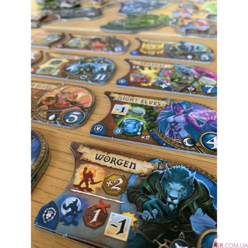 Small World of Warcraft (англ.)