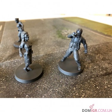 The Walking Dead: All Out War Miniatures Game – Collector's Edition