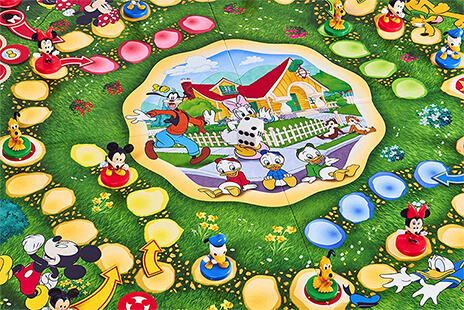 Настольная игра Микки Маус и друзья: гонка домой